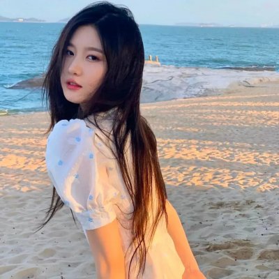 不识君